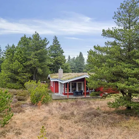 Nature-focused Near Sea And Beaches * Bolilmark