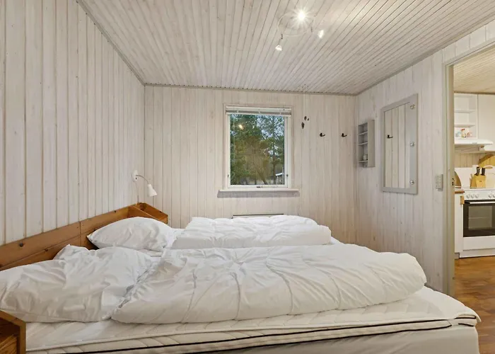 Nature-focused Near Sea And Beaches Tatil Evi Bolilmark